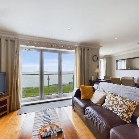 Cosy 3 Bedroom Apartment In Central Portrush With Sea Views 외부 사진