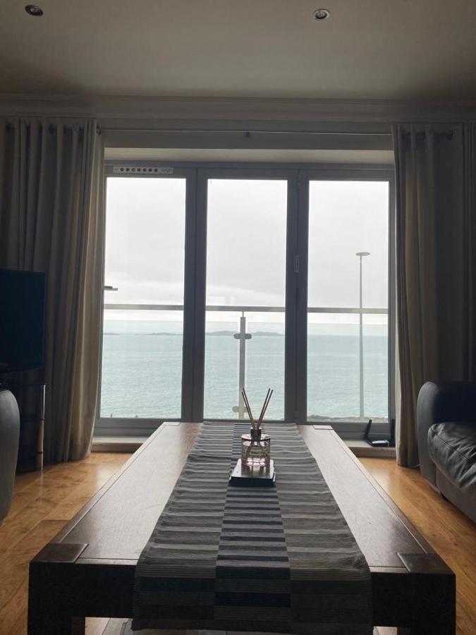 Cosy 3 Bedroom Apartment In Central Portrush With Sea Views 외부 사진